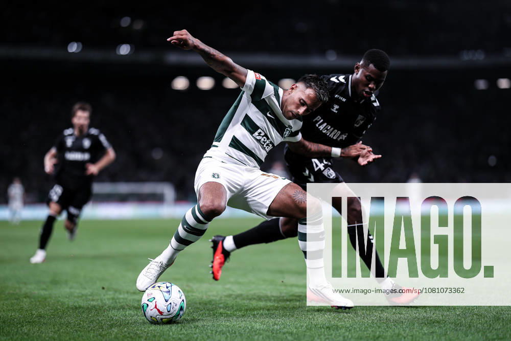 Rodrigo Zalazar of Sporting CP controls the ball during the primeira liga Portugal Betclic match between Sporting CP and Vitoria at Estadio Jose Alvalade in Lisboa on August 14, 2026 Lisboa Portugal - ZUMAg283 20260814_zsp_g283_059