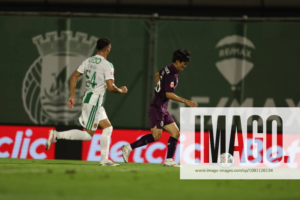 VILA DO CONDE, PORTUGAL - AUGUST 15: Hwang In-beom of FC Porto in action during the Liga Portugal Betclic 2026 27 match between Rio Ave and FC Porto at Estadio dos Arcos on August 15, 2026 in Vila do Conde, Portugal. Vila Do Conde Portugal - ZUMAe141 20260815_zsp_e141_058