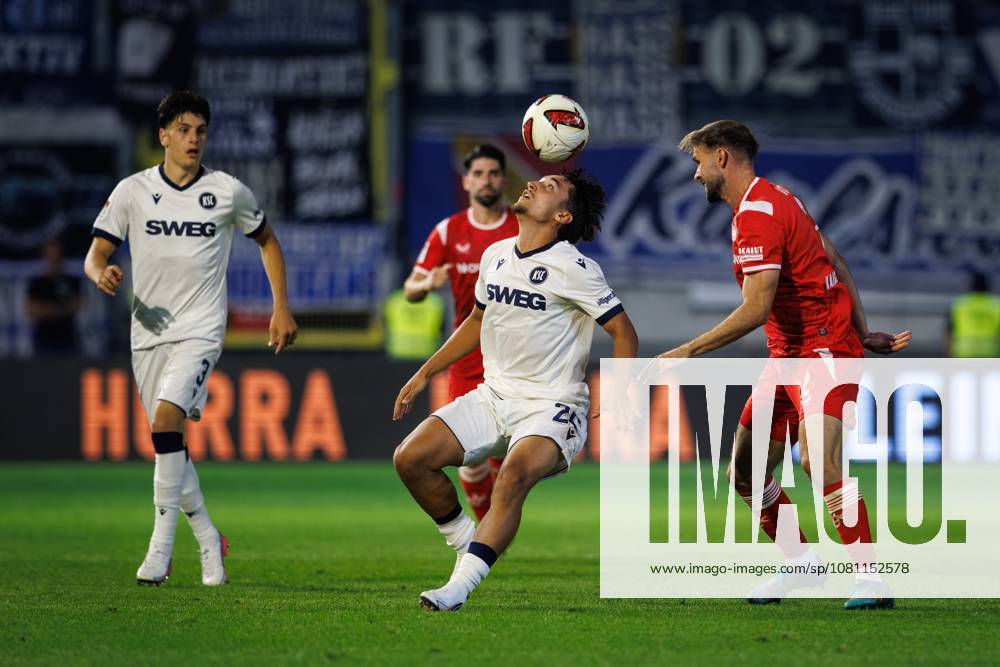 Danyal Zor of Karlsruher SC in a tackle with Simon Asta of 1 FC Kaiserslautern, Action: 1 FC Kaiserslautern vs. Karlsruher SC, Soccer, 2. Bundesliga, Matchday 2, 2026–2027 Season, August 15, 2026: 1 FC Kaiserslautern vs. Karlsruher SC, Soccer, 2. Bundesliga, Matchday 2, 2026–2027 Season