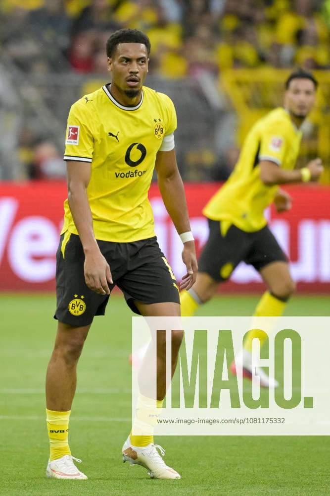 Felix Nmecha of Borussia Dortmund watches during the preseason friendly match between Borussia Dortmund and AS Roma at Signal Iduna Park on August 15, 2026, in Dortmund, Germany. Photo by Max Maiwald, DeFodi Images