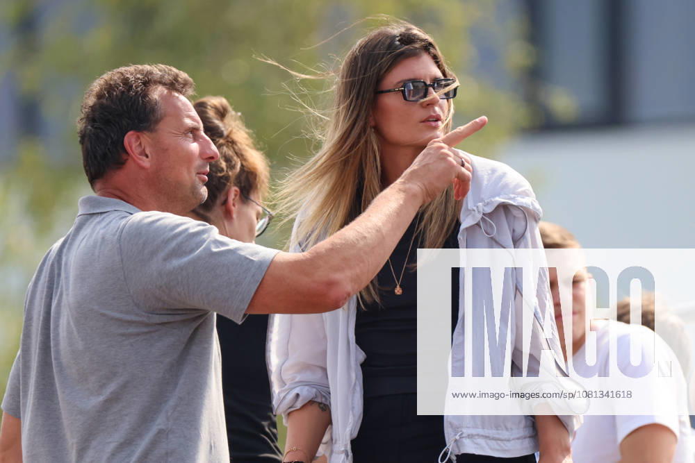 Herzogenaurach, Germany, August 16, 2026: Friendly match between Olympique Lyon Women and Eintracht Frankfurt Women. Pictured, from left: Michael Fuchs, goalkeeper coach for the DFB Women s Team, and Katharina Kiel, Director of Sports for the SGE Women s Team, SGE