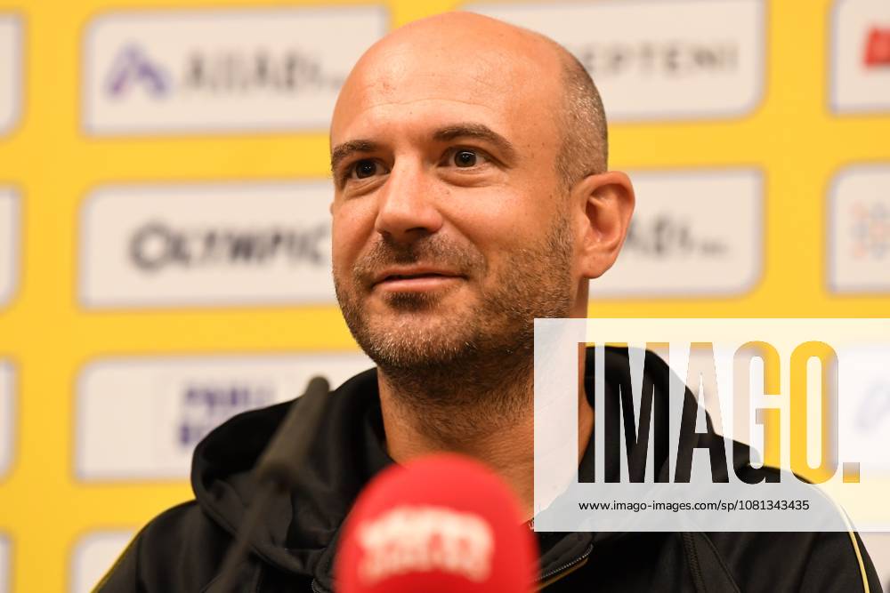 STVV s head coach Frederic De Meyer pictured during a press conference, PK, Pressekonferenz of Belgian soccer team Sint-Truidense V.V., Wednesday 19 August 2026 in Sint-Truiden, in preparations of the first leg of the play-off round for the UEFA Europa League league phase, against Cypriot team AC Omonoia Nicosia. JILLxDELSAUX x183764997x