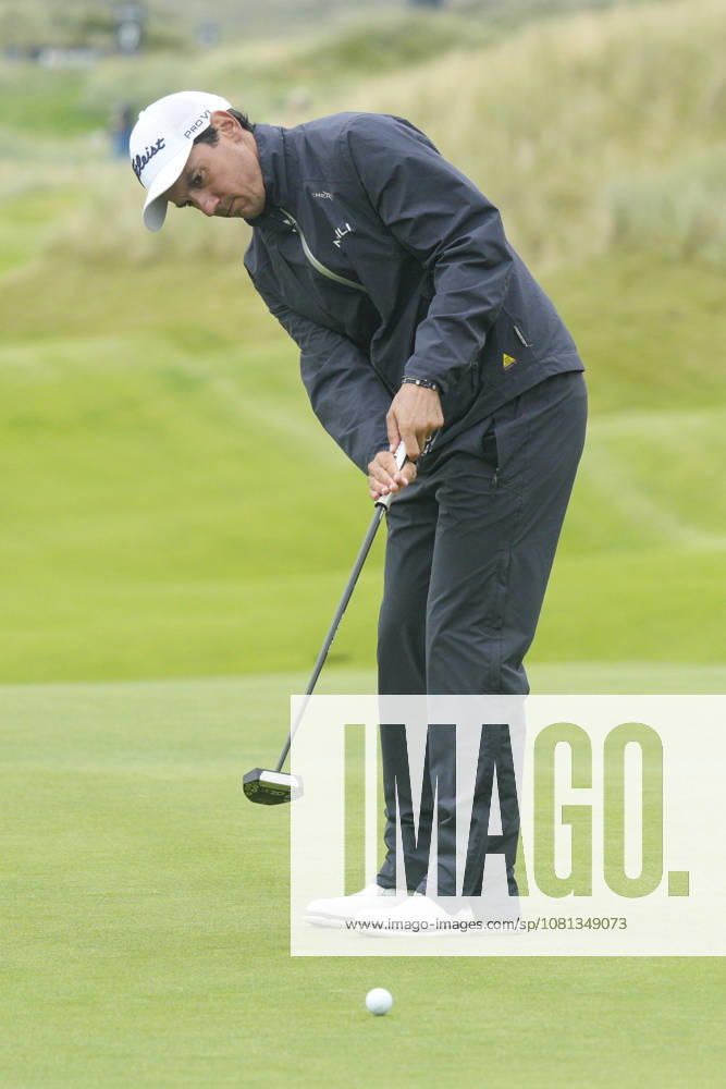 BALMEDIE, SCOTLAND - AUG 19: Matteo Manassero (ITL) putts on the 9th green during the Pro-Am at the 2026 Nexo Championship at the Trump International Golf Links, Balmedie on August 19, 2026 in Aberdeenshire, Scotland The 2026 Nexo Championship