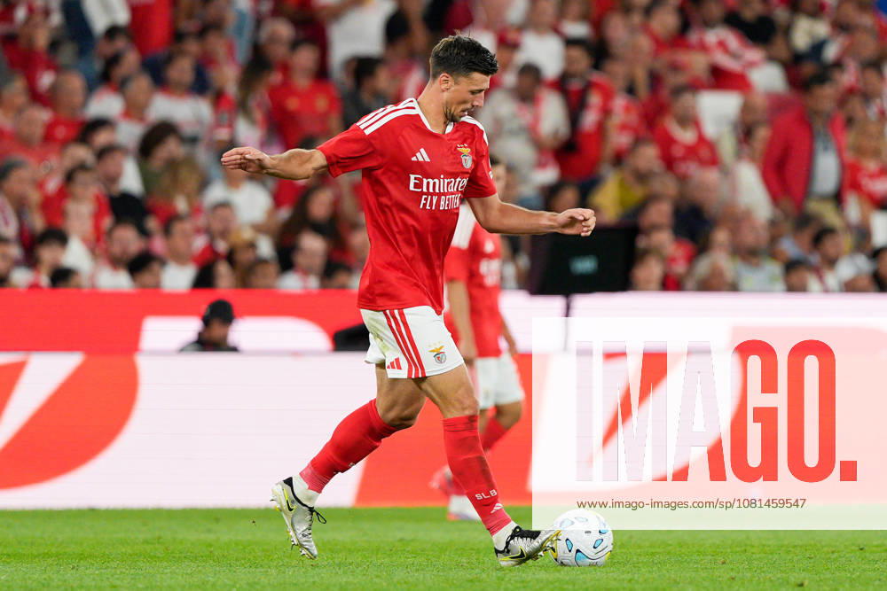Clement Lenglet of SL Benfica in action during the UEFA Europa League Play-Offs 1st leg football match between SL Benfica and Aarhus GF at Estadio da Luz. Final score: SL Benfica 3:1 AGF Aarhus SL Benfica Vs AGF Aarhus In Lisbon, Portugal - 20 Aug 2026 - ZUMAs197 20260820_aaa_s197_378