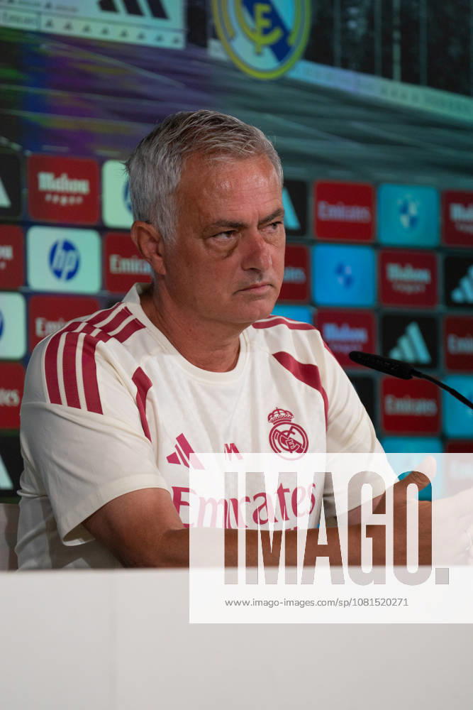 ESP Jose Mourinho, coach of Real Madrid, attends a press conference. Jose Mourinho, head coach of Real Madrid, attends his press conference (PK, Pressekonferenz) during Real Madrid s training session ahead of the Spanish League, LaLiga EA Sports, soccer match against RC Espanyol de Barcelona at Real Madrid’s Ciudad Deportiva in Valdebebas, Madrid, on August 21, 2026, Spain Madrid Spain