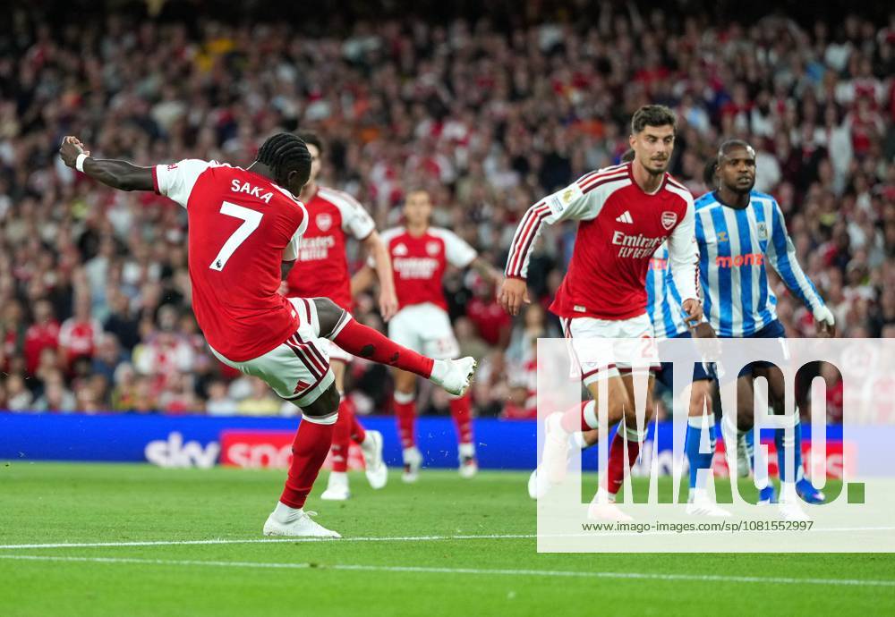 Bukayo Saka shoots to score the 2nd Arsenal goal Arsenal v Coventry City, Premier League, Football, Emirates Stadium, London, UK - 21 Aug 2026London Emirates Stadium United Kingdom