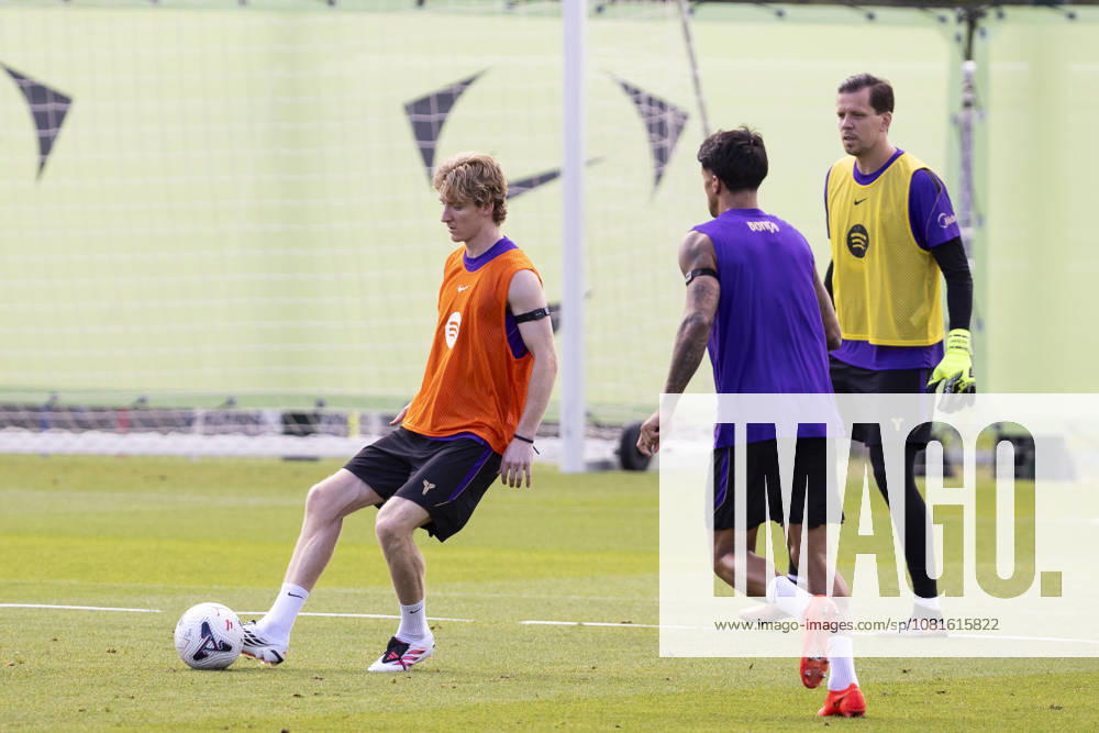 Anthony Gordon during the training day of FC Barcelona, Barca ahead the Spanish League, Laliga EA Sports, football match against Elche CF at Ciudad Esportiva Joan Gamper on August 22, 2026 in Sant Joan Despi, Barcelona, Spain. FC Barcelona Training And press conference, PK, Pressekonferenz - LaLiga EA Sports - ZUMAa181 20260822_zaa_a181_004