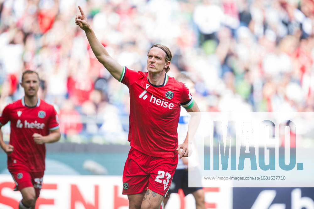 Soccer, 2026–2027, DFB Cup, 1st Round, SV Hemelingen vs. Hannover 96, Stefan Teitur Thordarson; Hannover celebrates after his goal to make it 0–1. DFB REGULATIONS PROHIBIT ANY USE OF PHOTOGRAPHS AS IMAGE SEQUENCES AND OR QUASI-VIDEO