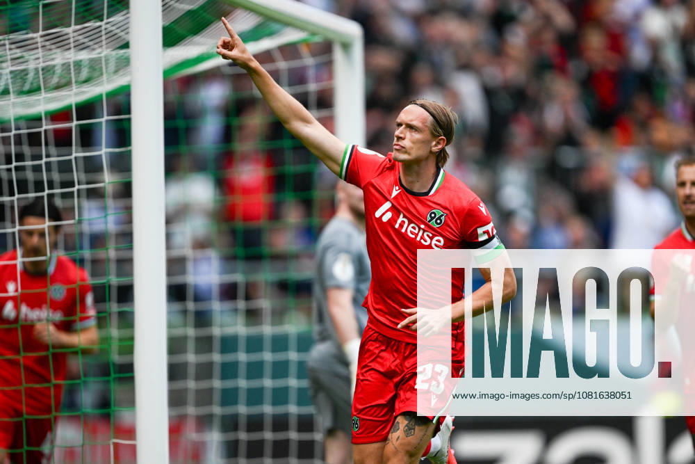 DFB Cup 26-27: SV Hemelingen vs. Hannover 96 on August 22, 2026, at the Weserstadion in Bremen. Cheers, goal celebrations, goal scorers—goal scorer Stefan Teitur Poroarson of Hannover celebrates after scoring the 0-1 goal. MT