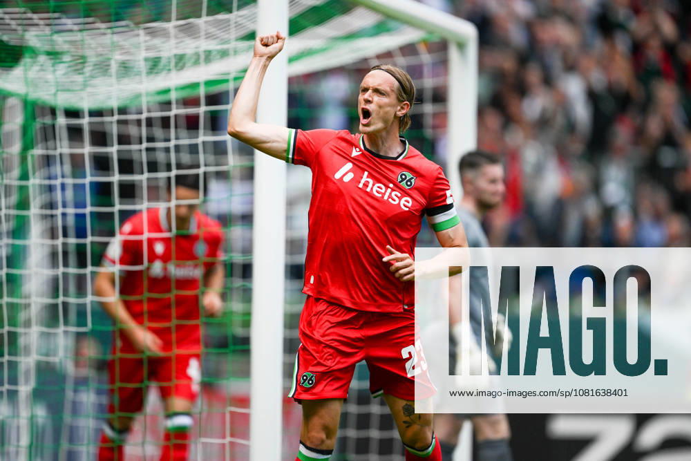 DFB Cup 26-27: SV Hemelingen vs. Hannover 96 on August 22, 2026, at the Weserstadion in Bremen. Cheers, goal celebrations, goal scorers—goal scorer Stefan Teitur Poroarson of Hannover celebrates after scoring the 0-1 goal. MT