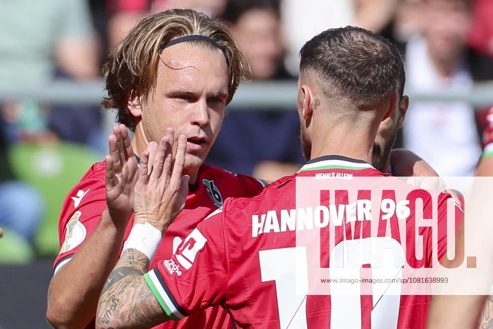 Lars Gindorf of Hannover 96 celebrates his goal—making the score 0–2—with Marcel Hartel of Hannover 96 during the DFB Cup match between SV Hemelingen and Hannover 96 at Weserstadion on August 22, 2026, in Bremen, Germany Photo by Marco Steinbrenner, DeFodi Images Lars Gindorf of Hannover 96 celebrates after scoring his team’s second goal with Marcel Hartel of Hannover 96 during the DFB Cup match between SV Hemelingen and Hannover 96 at Weserstadion on August 22, 2026 in Bremen, Germany. Photo by Marco Steinbrenner, DeFodi Images. Photo by Marco Steinbrenner, DeFodi Images