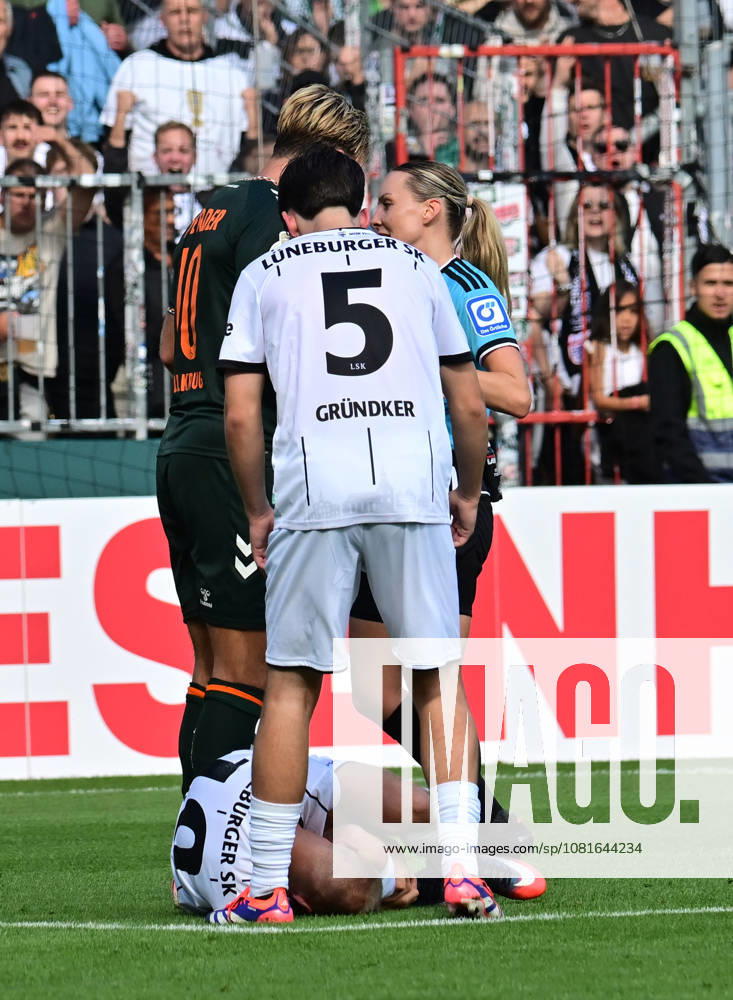 German Soccer, Men, DFB Cup, 1st Round, 2026–2027 Season, Hamburg, Lüneburger SK vs. Werder Bremen: Niclas Füllkrug (Werder, No. 10) fouls Marian Kunze (Lüneburg, No. 10) and receives a yellow card. DFB and DFL regulations prohibit any use of photographs as image sequences and or quasi-video. Hamburg Millerntorstadion, Hamburg, Germany