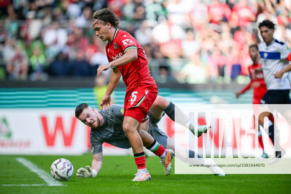 DFB Cup: SV Hemelingen vs. Hannover 96, August 22, 2026, at the Weserstadion in Bremen. Goal making the score 0–6; scorer: Lars Gindorf of Hannover, who scored the goal that made the score 0–6. MT