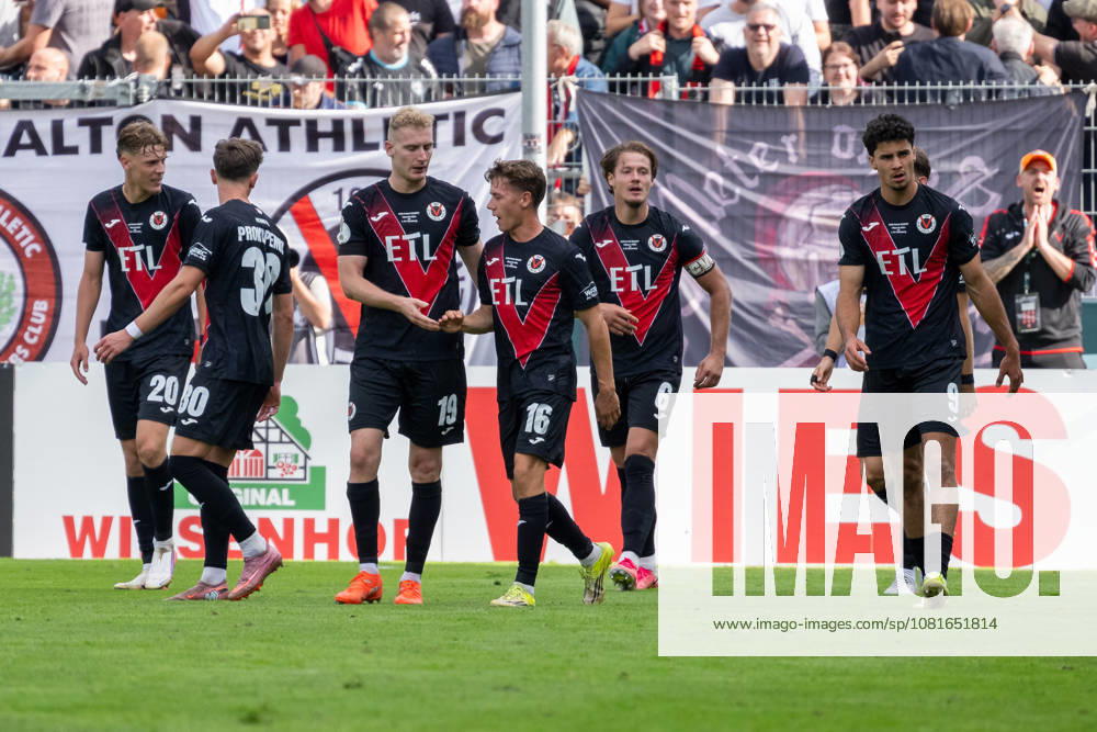 The Cologne players celebrate Meiko Sponsel s goal to tie the score at 1–1. Viktoria Cologne, 19 Viktoria Cologne vs. 1 FC Nuremberg, Soccer, DFB Cup, 1st Round, 2026–2027 Season, August 22, 2026 DFL DFB regulations prohibit any use of photographs as image sequences and or quasi-video Viktoria Cologne vs. 1. FC Nuremberg, soccer, DFB Cup, 1st round, 2026–2027 season, August 22, 2026, Cologne