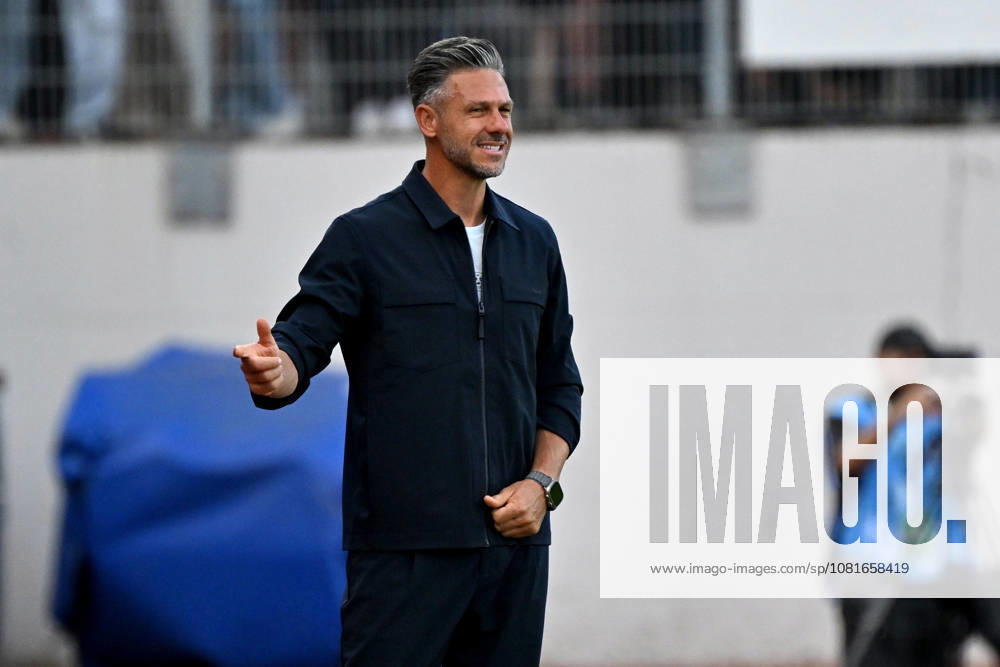 Soccer, DFB Cup, First Round, Eintracht Trier vs. RB Leipzig; Head Coach Martin Demichelis of RB Leipzig gives instructions and gestures with his arms; Trier