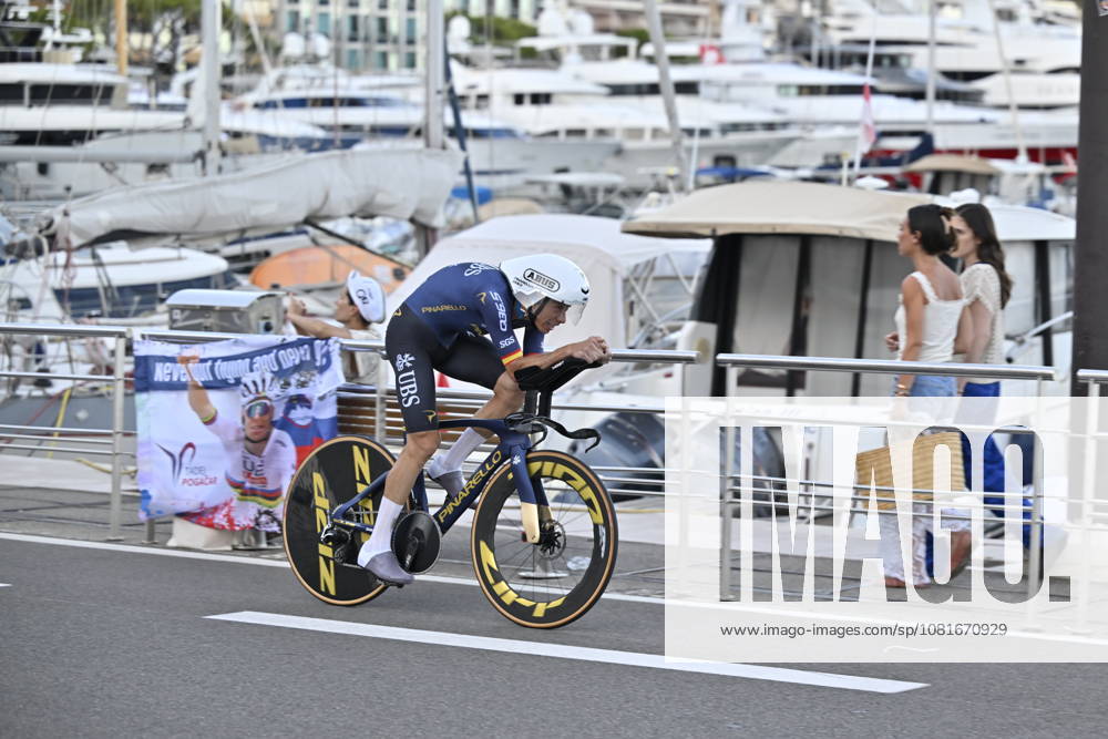 Start of the Vuelta a Espana in Monaco Cyclist Iván Romeo at the start of the Vuelta a Espana on August 22, 2026, in Monaco, France. The 2026 Vuelta a Espana begins today, August 22, in Monaco and ends on Sunday, September 13, in Granada. There will be 21 stages, covering 3,275 km and with more than 58,000 meters of cumulative elevation gain. For the first time, the final finish will not be in Madrid, but in the vicinity of the Alhambra. AUGUST 22, 2026 CYCLING TOUR ROYALTY CYCLING BIKES BICYCLES TIME TRIAL START FIRST STAGE MONACO TOUR CASINO Monaco France Monaco France Spain