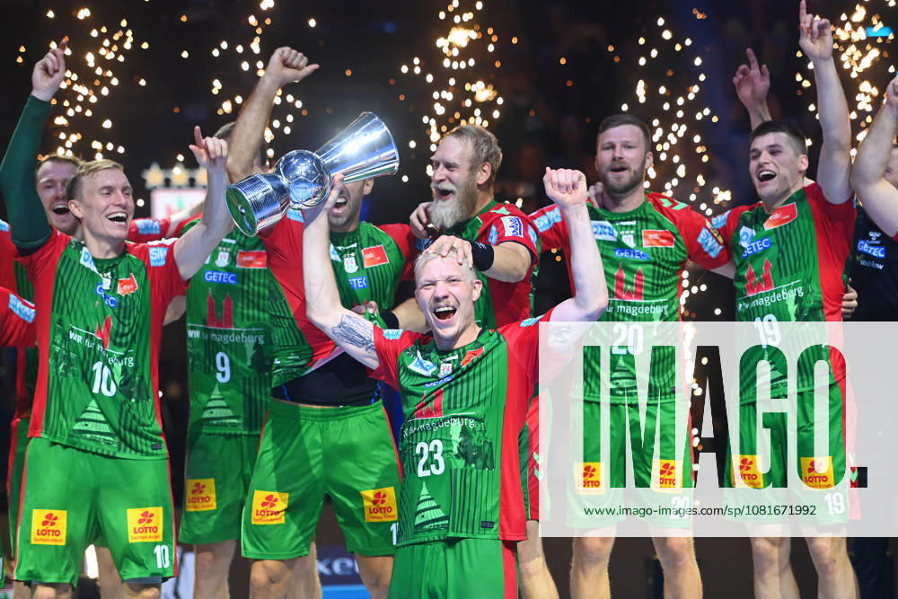 Award Ceremony: Magnus SAUGSTRUP, SC Magdeburg, with trophy, cup, player, team photo, team, squad, team photo, celebration,joy, excitement, handball Rexel Super Cup 2026 (men’s) SC Magdeburg vs. Füchse Berlin 38–30 on August 22, 2026, SAP GARDEN, Munich