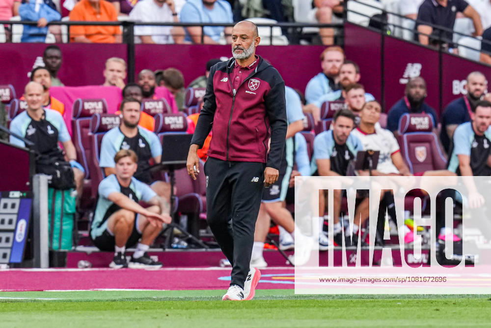 Nuno Espirito Santo (Manager) of West Ham United during the Sky Bet Championship match between West Ham United and Charlton Athletic at the Olympic Park, London, England on 22 August 2026.