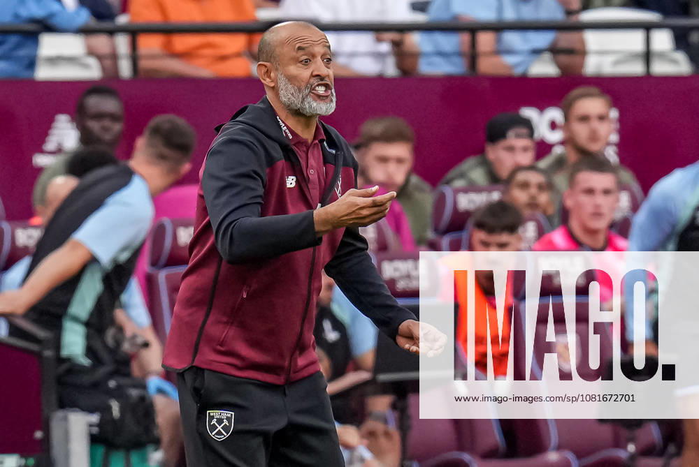 Nuno Espirito Santo (Manager) of West Ham United during the Sky Bet Championship match between West Ham United and Charlton Athletic at the Olympic Park, London, England on 22 August 2026.