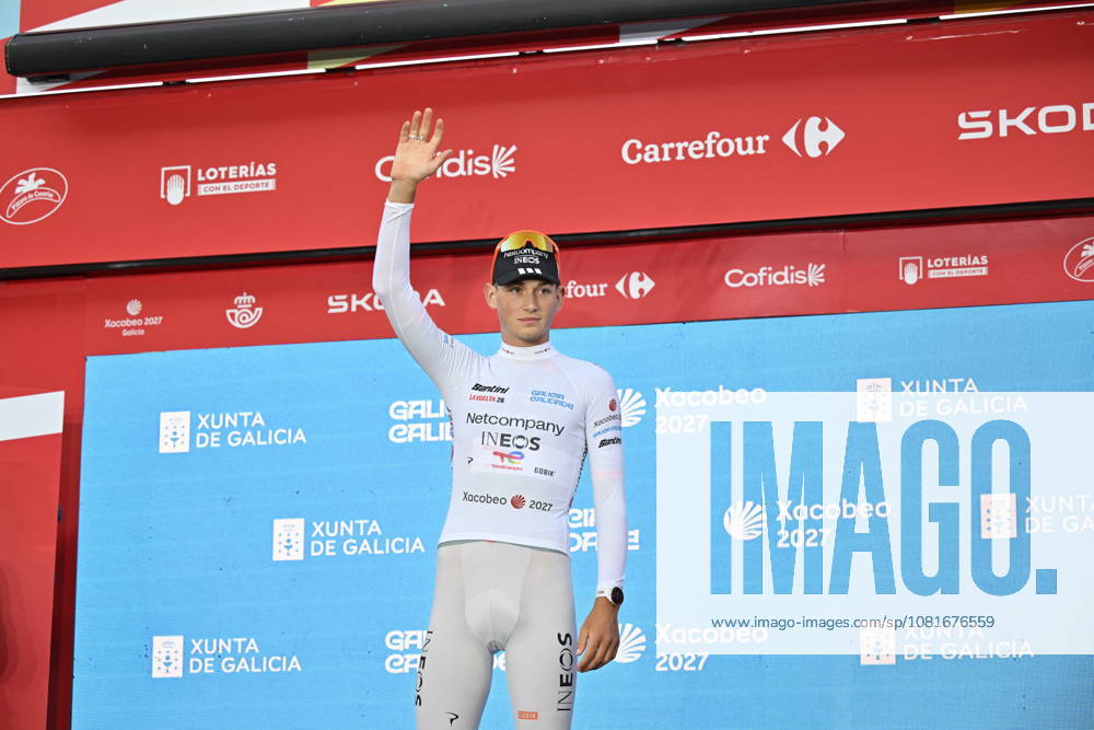 Start of the Vuelta a Espana in Monaco Cyclist Joshua Tarling receives the white jersey as the best young rider in the first stage of the Vuelta a Espana on August 22, 2026, in Monaco, France. The 2026 Vuelta a Espana begins today, August 22, in Monaco and ends on Sunday, September 13, in Granada. There will be 21 stages, covering 3,275 km and more than 58,000 meters of cumulative elevation gain. For the first time, the final finish will not be in Madrid, but in the vicinity of the Alhambra. AUGUST 22, 2026 CYCLING TOUR ROYALTY CYCLING BIKES BICYCLES TIME TRIAL START FIRST STAGE MONACO TOUR CASINO Monaco France Monaco France Spain