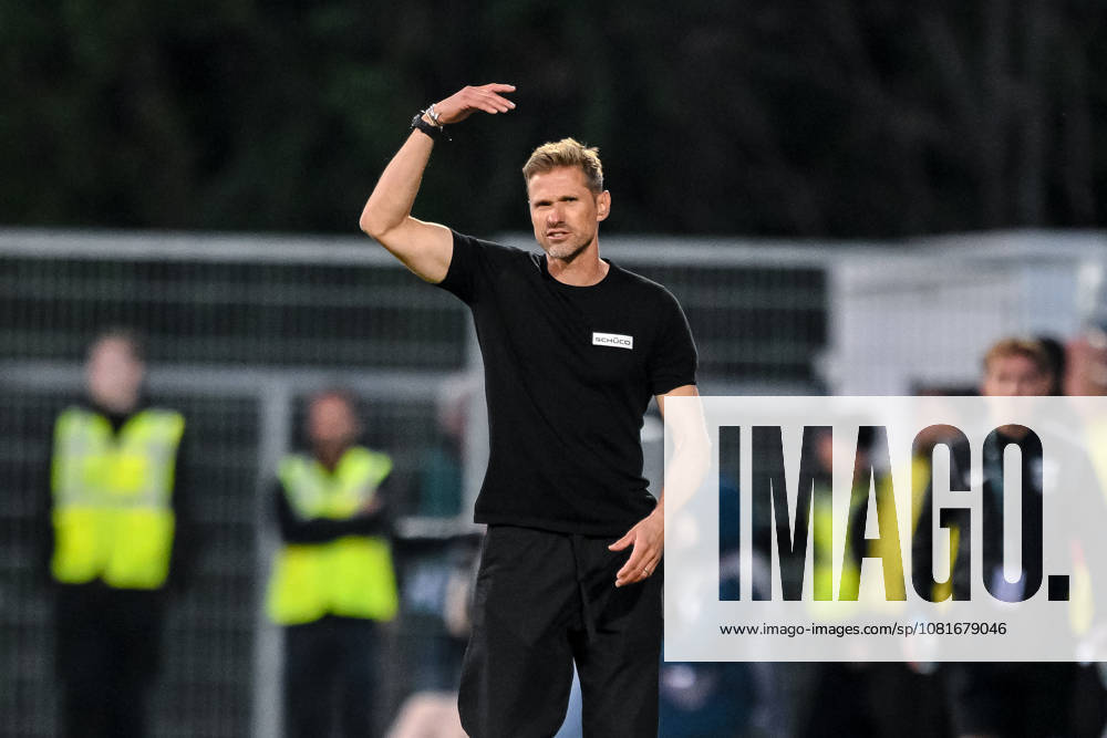 Arminia Bielefeld coach Oliver Kirch gestures during the DFB Cup first-round match between SG Sonnenhof Grossaspach and Arminia Bielefeld, at the Wir machen Druck Arena on August 22, 2026, in Großaspach, Germany. Photo by Harry Langer, DeFodi Images. Coach Oliver Kirch of Arminia Bielefeld gestures during the DFB Cup first-round match between SG Sonnenhof Großaspach and Arminia Bielefeld at the Wir machen Druck Arena on August 22, 2026 in Grossaspach, Germany. Photo by Harry Langer, DeFodi Images. Photo by Harry Langer, DeFodi Images. DFB and DFL regulations prohibit any use of photographs as image sequences and or quasi-video.