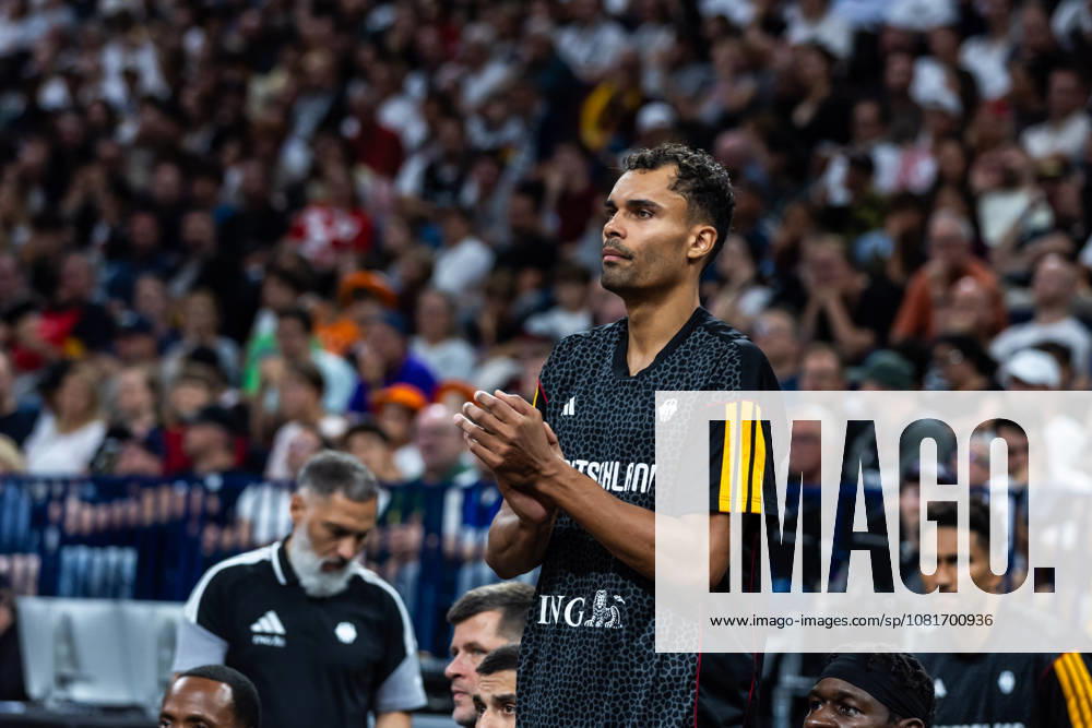 GER, Turkish Airlines Super Cup 2026, Hamburg, Final, Germany vs. Croatia, Oscar Da Silva (Germany), 1 person applauding, Hamburg Barclays Arena, Hamburg, Germany