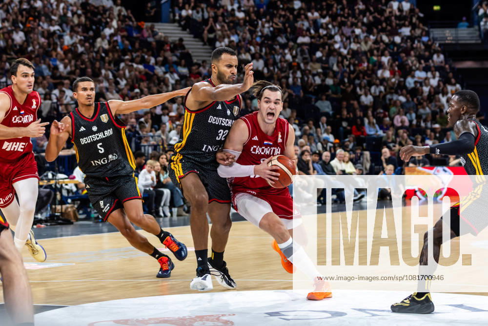 GER, 2026 Turkish Airlines Supercup, Hamburg, Final, Germany vs. Croatia: Mario Hezonja (Croatia), 8; Johannes Thiemann (Germany), 32; Hamburg Barclays Arena, Hamburg, Germany