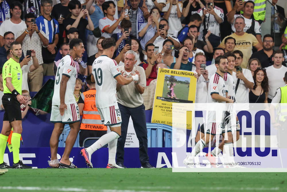 Spain - LaLiga - RCD Espanyol de Barcelone vs Real Madrid - 22 08 2026 SPAIN, BARCELONA, AUGUST 22. Carlos Espi of Real Madrid celebrates with Jose Mourinho head Coach of Real Madrid Sports football match between RCD Espanyol de Barcelone and Real Madrid at RCDE Stadium on August 22, 2026 in Barcelona, Spain. Photo by Manuel Blondeau AOP.PressSPAIN, BARCELONA, Barcelona RCDE Stadium Catalonia Spain
