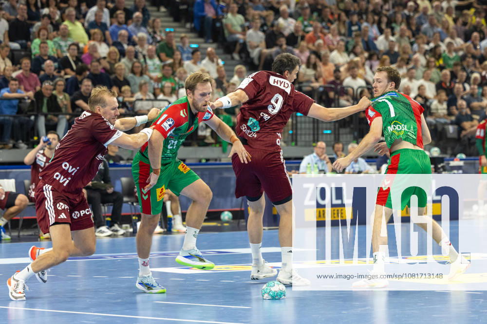 Tough duel between Albin Lagergren (SC Magdeburg, 21) and Matthes Langhoff (Füchse Berlin, 25), SC Magdeburg vs. Füchse Berlin, Handball, HBL, REXEL SUPER CUP, 2026, 22.08.2026 Munich SAP Garden Germany