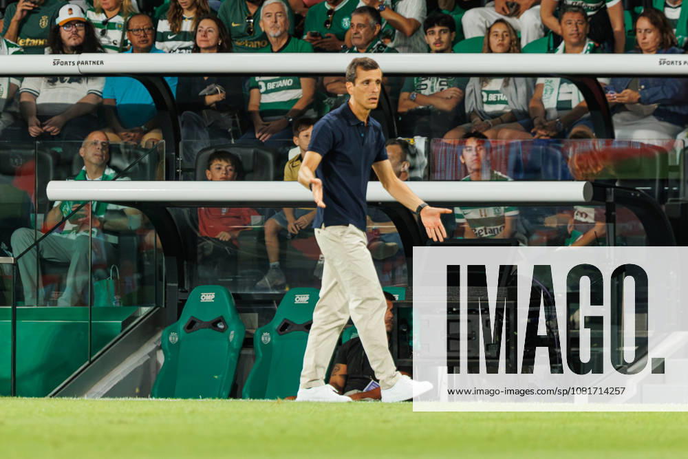 Sergio Ferreira head coach Of Fc Alverca seen during Betclic League game between teams of Sporting CP and FC Alverca (Luis Loureiro Ball Raw Images) Lisboa Estadio Jose Alvalade Portugal
