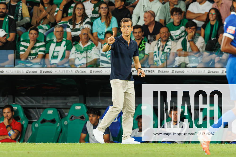 Sergio Ferreira head coach Of Fc Alverca seen during Betclic League game between teams of Sporting CP and FC Alverca (Luis Loureiro Ball Raw Images) Lisboa Estadio Jose Alvalade Portugal