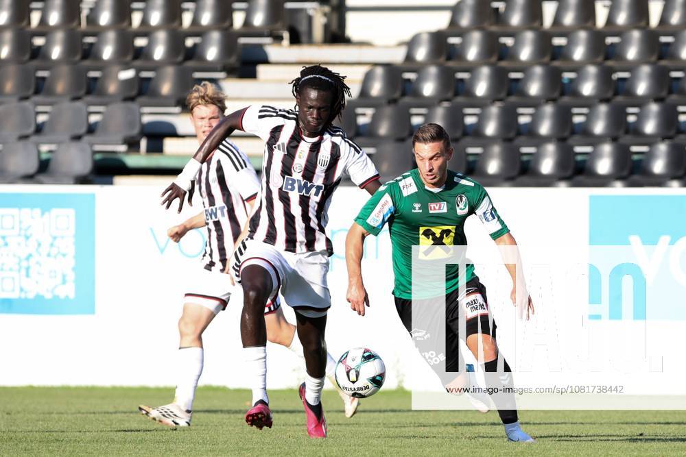 Pasching, AUT, LASK Amateurs, SPG LASK Amateurs vs. Upper Austria Amateurs, SV Oberbank Ried Amateurs, SV Ried Amateurs, Regionalliga Nord, Round 5, Soccer, Voestalpine Stadium Pasching, Upper Austria, pictured: Amin Abdullahi Ibrahim, LASK Amateurs, Bernd Gschweidl, SV Ried Amateurs,