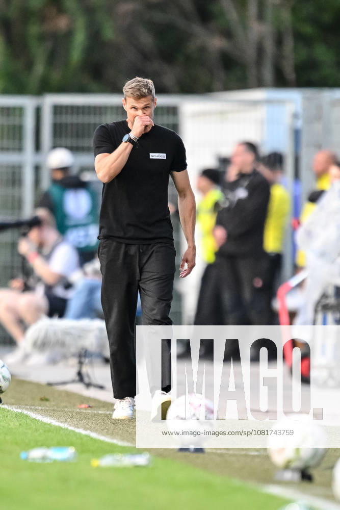 Arminia Bielefeld coach Oliver Kirch gestures during the DFB Cup first-round match between SG Sonnenhof Grossaspach and Arminia Bielefeld, at the Wir machen Druck Arena on August 22, 2026, in Grossaspach, Germany. Photo by Harry Langer, DeFodi Images. Coach Oliver Kirch of Arminia Bielefeld gestures during the DFB Cup first-round match between SG Sonnenhof Grossaspach and Arminia Bielefeld at the Wir machen Druck Arena on August 22, 2026 in Grossaspach, Germany. Photo by Harry Langer, DeFodi Images. Photo by Harry Langer, DeFodi Images. DFB and DFL regulations prohibit any use of photographs as image sequences and or quasi-video.
