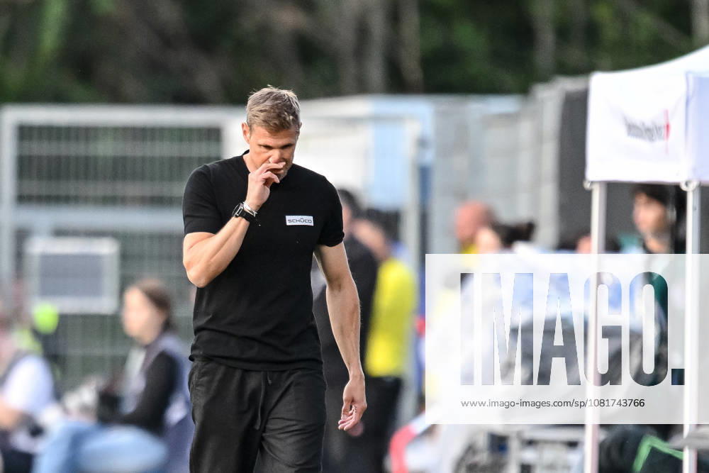 Arminia Bielefeld coach Oliver Kirch gestures during the DFB Cup first-round match between SG Sonnenhof Grossaspach and Arminia Bielefeld, at the Wir machen Druck Arena on August 22, 2026, in Grossaspach, Germany. Photo by Harry Langer, DeFodi Images. Coach Oliver Kirch of Arminia Bielefeld gestures during the DFB Cup first-round match between SG Sonnenhof Grossaspach and Arminia Bielefeld at the Wir machen Druck Arena on August 22, 2026 in Grossaspach, Germany. Photo by Harry Langer, DeFodi Images. Photo by Harry Langer, DeFodi Images. DFB and DFL regulations prohibit any use of photographs as image sequences and or quasi-video.
