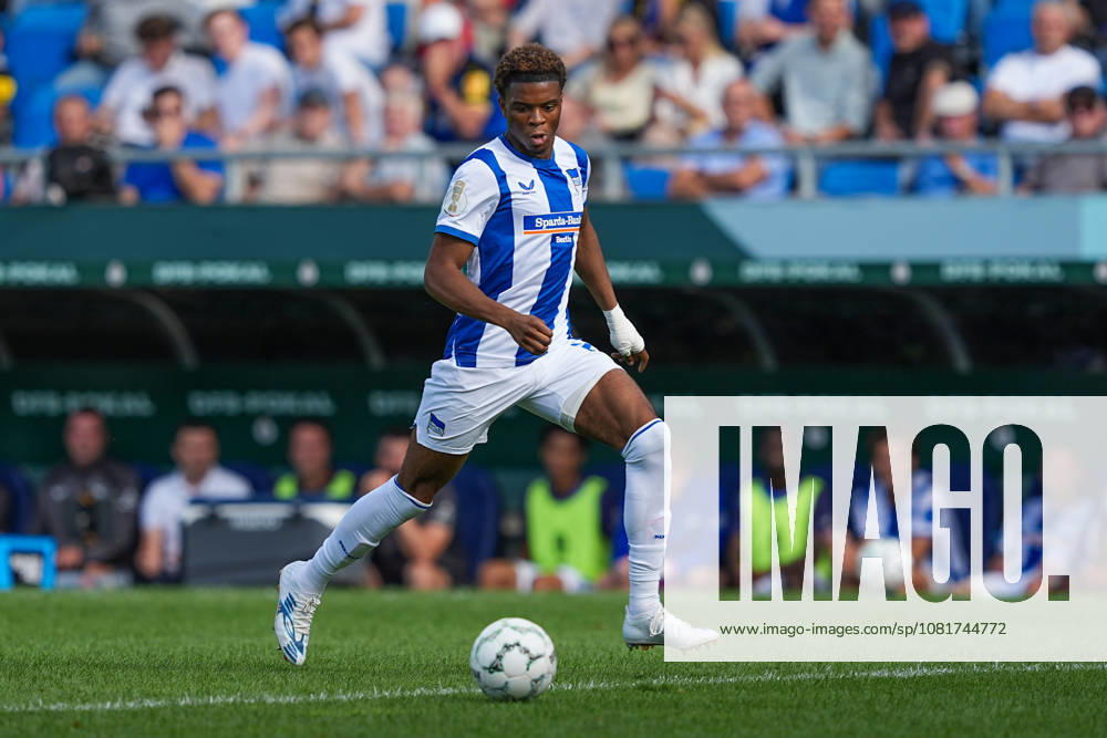 Soccer, DFB Cup, 1 FC Saarbrücken vs. Hertha BSC, 2026–2027 season, Ludwigsparkstadion, Farid Alfa Ruprecht, Hertha BSC, 20 DFB regulations prohibit any use of photographs as image sequences and or quasi-video