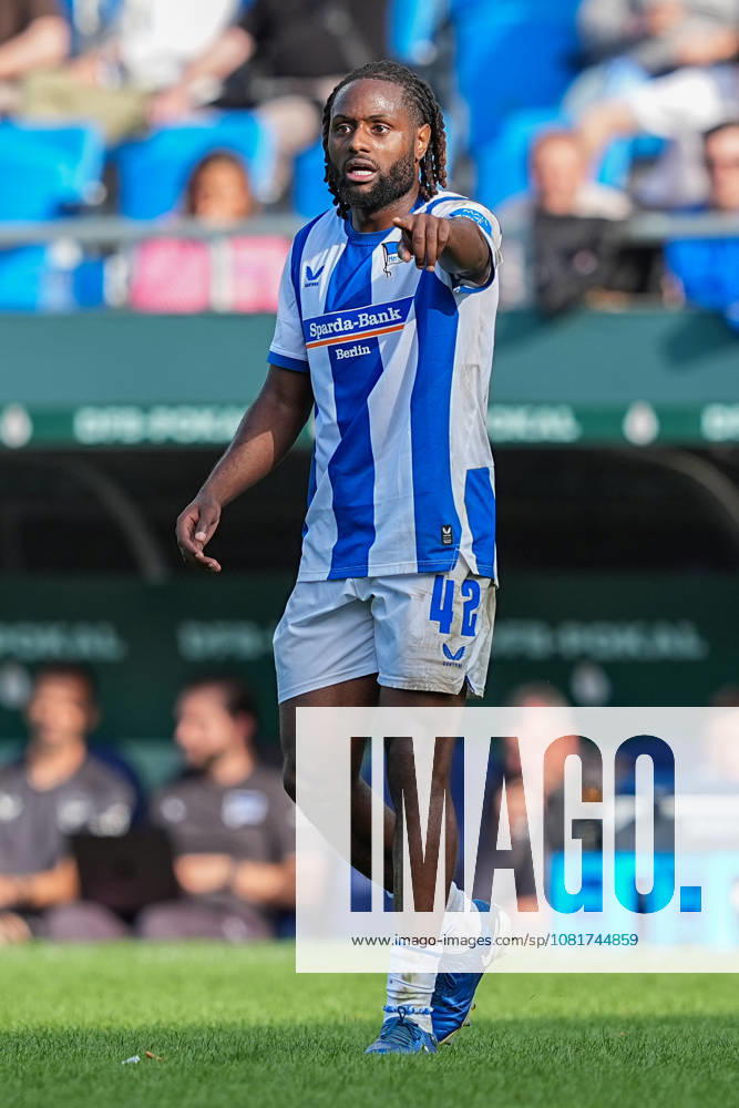 Soccer, DFB Cup, 1 FC Saarbrücken vs. Hertha BSC, 2026–2027 season, Ludwigspark Stadium, Deyovaisio Zeefuik, Hertha BSC, 42 gesturing. DFB regulations prohibit any use of photographs as image sequences and or quasi-video.