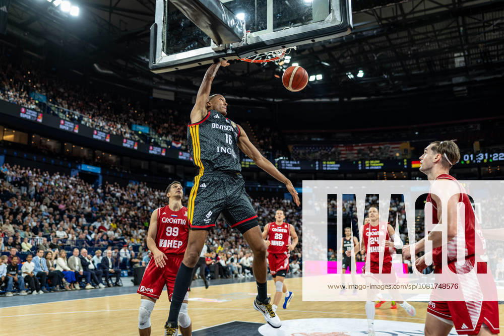 Turkish Airlines Supercup 2026 Final: Germany (GER) vs. Croatia (CRO) Louis Olinde (Germany, No. 16) Toni Nakic (Croatia, No. 99)
