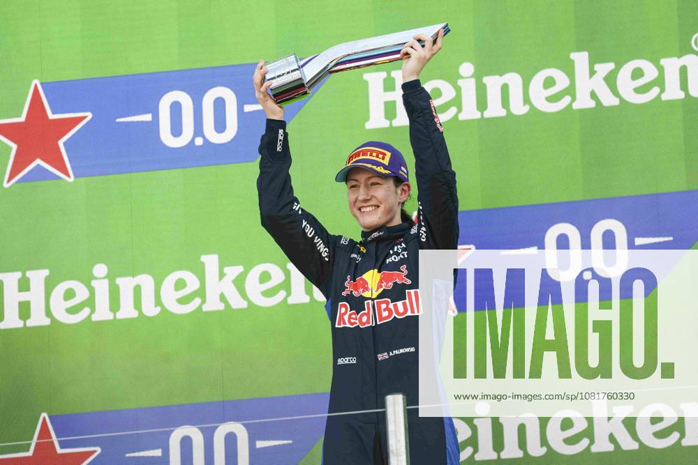 F1 - DUTCH GRAND PRIX 2026 PALMOWSKI Alisha (uk), Campos racing supported by Red Bull racing, Tatuus F4-T421, portrait celebrating his victory during the Formula 1 Dutch Grand Prix 2026, 12th round of the 2026 Formula One World Championship, WM, Weltmeisterschaft from July 21 to 23, 2026 on the Circuit Zandvoort, in Zandvoort, Netherlands - ZandvoortNetherlands