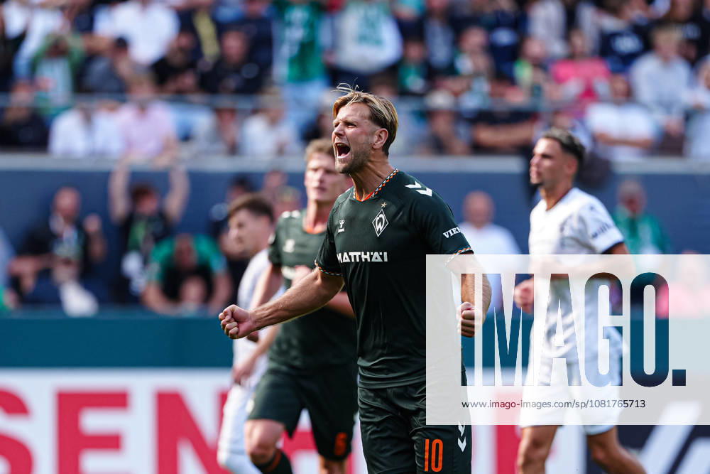 Goal celebration after Niclas Füllkrug scored the 0–2 goal on a penalty kick for SV Werder Bremen, August 10, Germany, Lüneburger SK Hansa vs. SV Werder Bremen, soccer, DFB Cup, 1st round, 2026–2027 season, August 22, 2026, Germany, Lüneburger SK Hansa vs. SV Werder Bremen, Soccer, DFB Cup, First Round, 2026–2027 Season, August 22, 2026, Hamburg