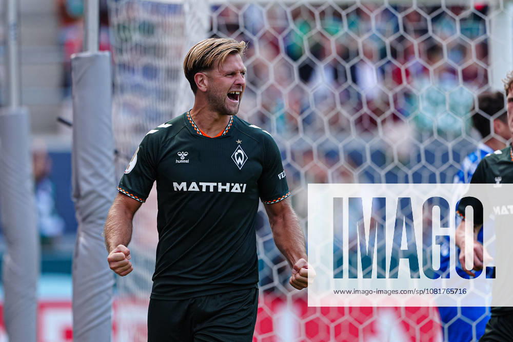 Goal celebration after Niclas Füllkrug scored the 0–2 goal on a penalty kick for SV Werder Bremen, August 10, Germany, Lüneburger SK Hansa vs. SV Werder Bremen, soccer, DFB Cup, 1st round, 2026–2027 season, August 22, 2026, Germany, Lüneburger SK Hansa vs. SV Werder Bremen, Soccer, DFB Cup, First Round, 2026–2027 Season, August 22, 2026, Hamburg