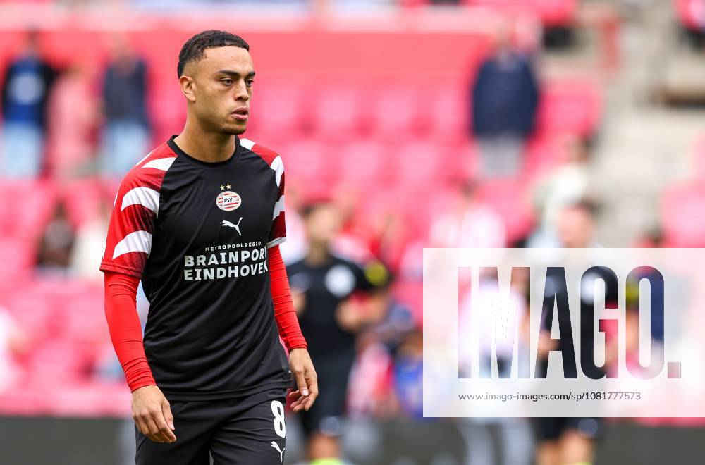 EINDHOVEN PSV Eindhoven defender Sergino Dest during the warm-up for the Vriendenloterij Eredivisie match between PSV and FC Groningen at Philips Stadium on August 23, 2026, in Eindhoven, the Netherlands
