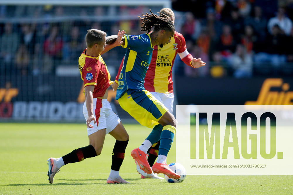 2026-08-23 Go Ahead Eagles v ADO Den Haag - VriendenLoterij Eredivisie DEVENTER, NETHERLANDS - AUGUST 23: (L-R) Mathis Suray of Go Ahead Eagles, Yannick Eduardo of ADO Den Haag during the VriendenLoterij Eredivisie match between Go Ahead Eagles and ADO Den Haag at De Adelaarshorst on August 23, 2026 in Deventer, Netherlands. Deventer De Adelaarshorst Netherlands Content not available for redistribution in The Netherlands directly or indirectly through any third parties.