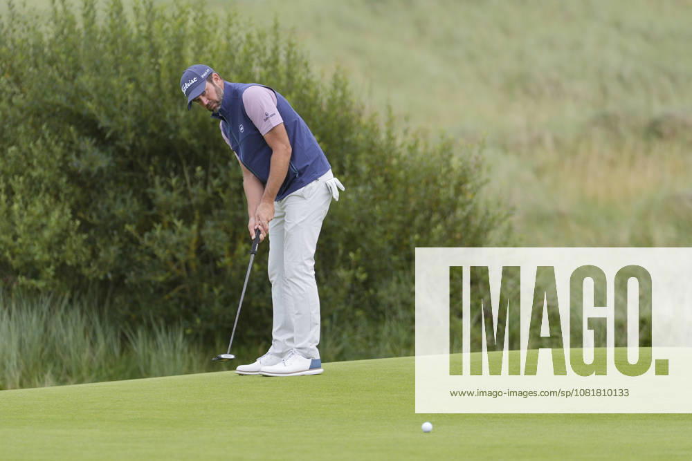 BALMEDIE, SCOTLAND - AUG 23: Scott Jamieson (SCO) putts on the eighteenth green during Round 4 at the 2026 Nexo Championship at the Trump International Golf Links, Balmedie on August 23, 2026 in Aberdeenshire, Scotland The 2026 Nexo Championship