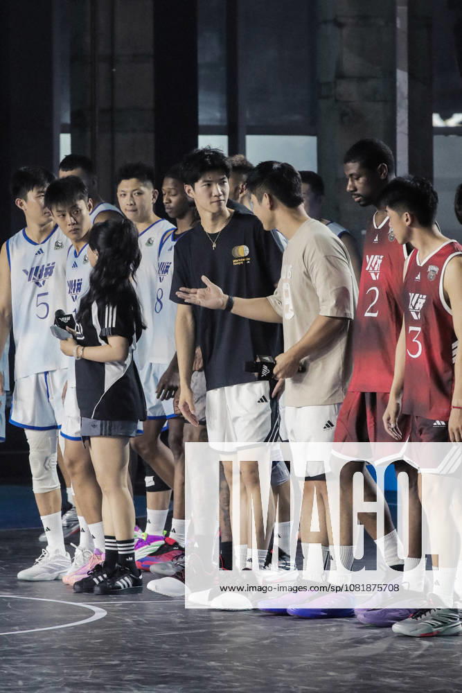 Jalen Williams of the Oklahoma City Thunder poses for a photo with Chinese basketball player Xie Liyongwei and other participants during the 2026 NBA, Basketball Herren, USA Star China Tour on August 23, 2026 in Shanghai, China. Williams attended media interviews and commercial events as part of the tour.