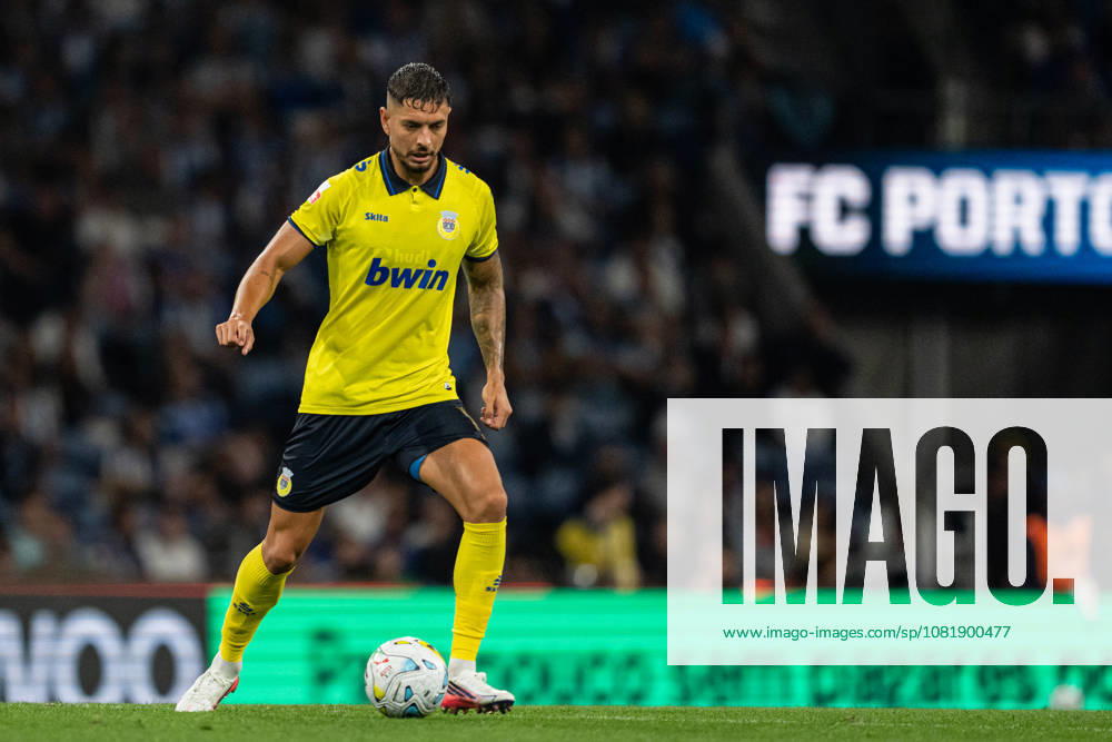 Javi Sanchez of FC Arouca during the Liga Portugal Betclic 2026 27 match between FC Porto and FC Arouca at Estadio do Dragao on August 23, 2026 in Porto, Portugal. (Photo by Pedro Loureiro Sports Press Photo)