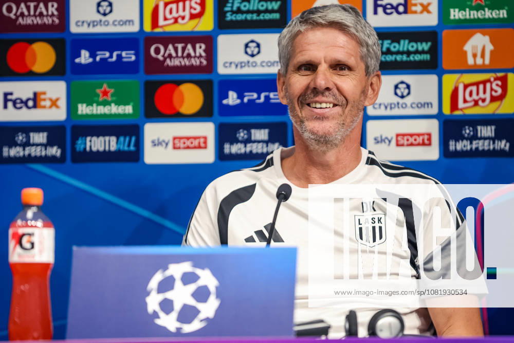 SOCCER - UEFA CL, LASK vs Celtic LINZ,AUSTRIA,24.AUG.26 - SOCCER - UEFA Champions League, play-off, Linzer ASK vs Celtic Glasgow, preview, press conference, PK, Pressekonferenz LASK. Image shows head coach Dietmar Kuehbauer (LASK). GEPAxpictures xManuelxBinder