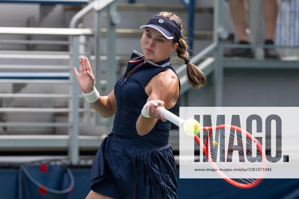 2026 US Open Championship NEW YORK, UNITED STATES - AUGUST 24: Kayla Day returns ball during a women s qualifying singles match 1st round of the 2026 US Open Championship at USTA Billie Jean King National Tennis Center on August 24, 2026 in Flushing, NY. Kayla Day lost in straight sets. Lev Radin Anadolu New york United States. Editorial use only. Please get in touch for any other usage.