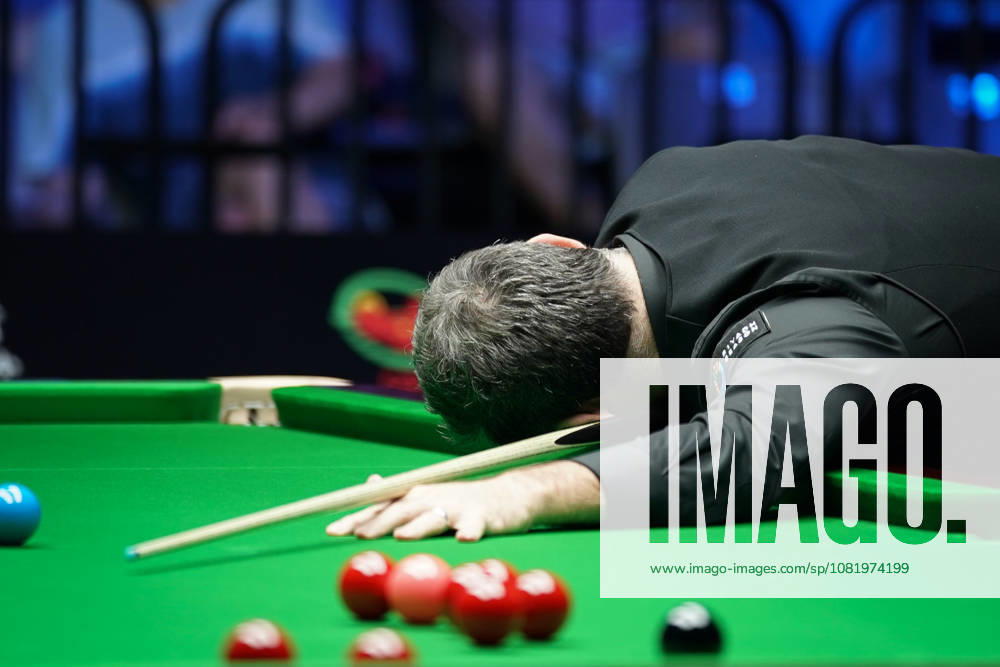 Ronnie O Sullivan of England reacts in the third round match against Yao Pengcheng of China on day 3 of Wuhan Open 2026 at the Optics Valley Gymnasium of Huazhong University of Science and Technology on August 25, 2026 in Wuhan, Hubei Province of China.