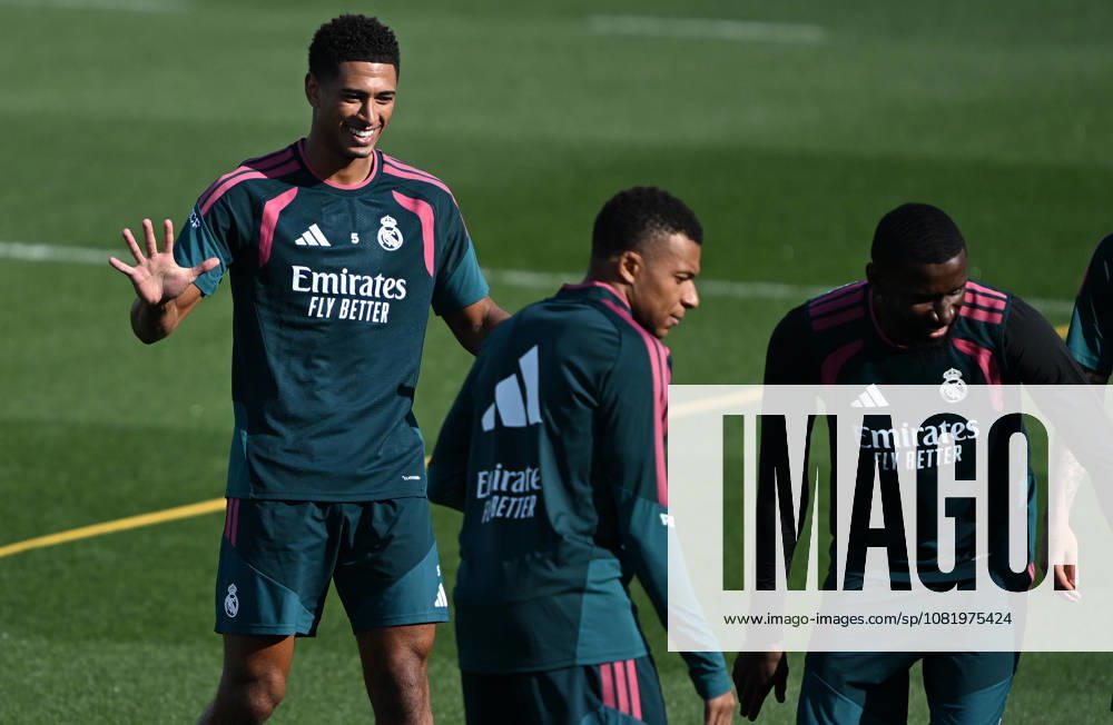 Real Madrid s training session MADRID, SPAIN - AUGUST 25: Jude Bellingham (L), Kylian Mbappe (C) and Antonio Rudiger (R) of Real Madrid take part in a training session at the club s Valdebebas training facilities ahead of their La Liga match against Real Sociedad, on August 25, 2026 in Madrid, Spain. Burak Akbulut Anadolu Madrid Spain. Editorial use only. Please get in touch for any other usage.