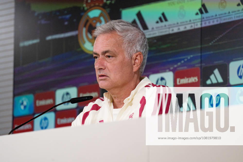 ESP Jose Mourinho, Real Madrid coach, attends a press conference. Jose Mourinho, head coach of Real Madrid, attends his press conference, PK, Pressekonferenz, during Real Madrid s training session ahead of the Spanish League, LaLiga EA Sports, soccer match against Real Sociedad at Real Madrid’s Ciudad Deportiva in Valdebebas, Madrid, on August 25, 2026, Spain
